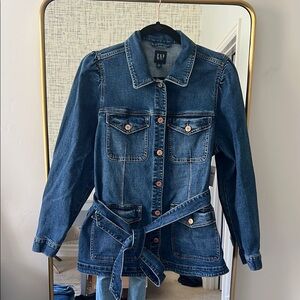 GAP Blue Jean Jacket with Belted Waist and Classic Collar